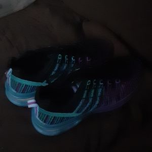 Size 7 1/2 shoes